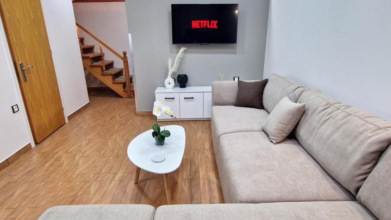 Pg Luxury Apartment Kavala Esterno foto