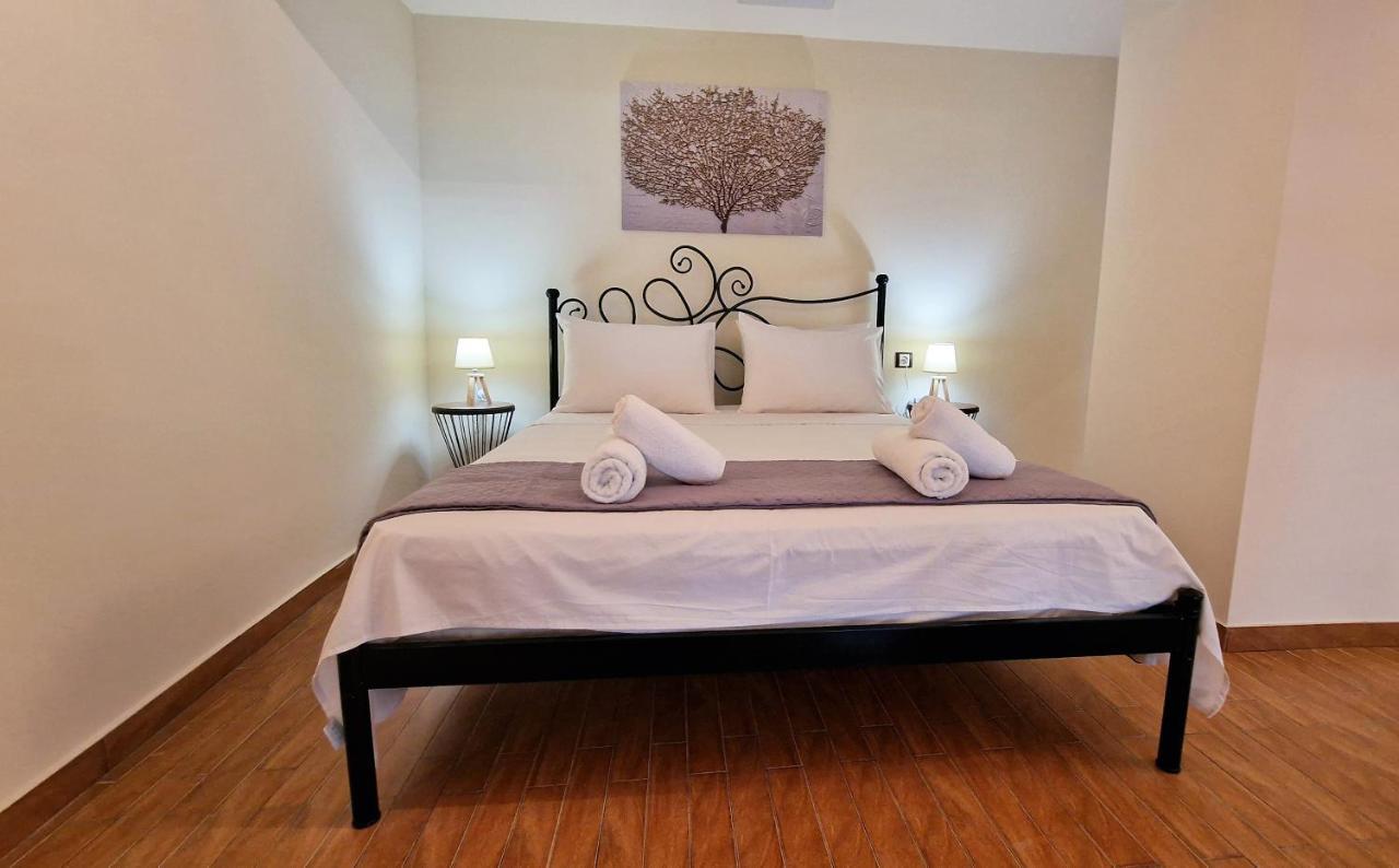 Pg Luxury Apartment Kavala Esterno foto